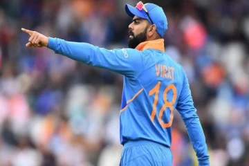 விராட் கோலியின் கையெழுத்து போட்ட ஜெர்சி மட்டுமே இத்தனை லட்சமா? ஏலத்தில் விடும் நிறிவனம்!