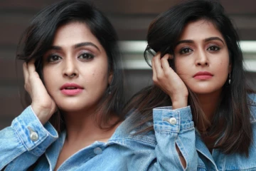 நடிகை நம்பீசனின் அசத்தலான போட்டோஷூட் புகைப்படங்கள்