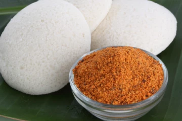 ஹோட்டல் ஸ்டைலில் வீட்டிலேயே செய்யலாம் "இட்லி பொடி"