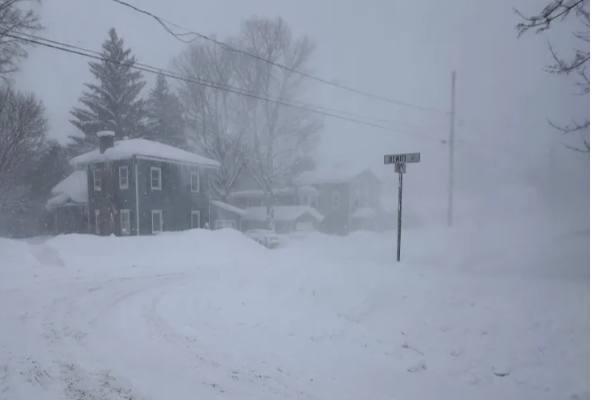 8000இற்கும் மேற்பட்ட அமெரிக்க விமானங்கள் திடீரென இரத்து | More 8 000 Flights Canceled Severe Winter Storm Us