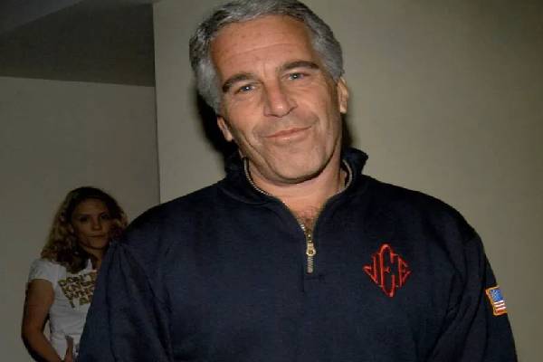 எப்ஸ்டீன் விவகாரம் மீண்டும் சூடுபிடிப்பு ; அதிரடியில் இறங்கிய அமெரிக்க நீதித்துறை | New Information Regardi Ghislaine Maxwell Released