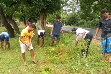 அளம்பில் துயிலும் இல்ல சிரமதான பணி ஆரம்பம்: இராணுவத்திடம் இருந்து காணியை விடுவிக்குமாறு கோரிக்கை
