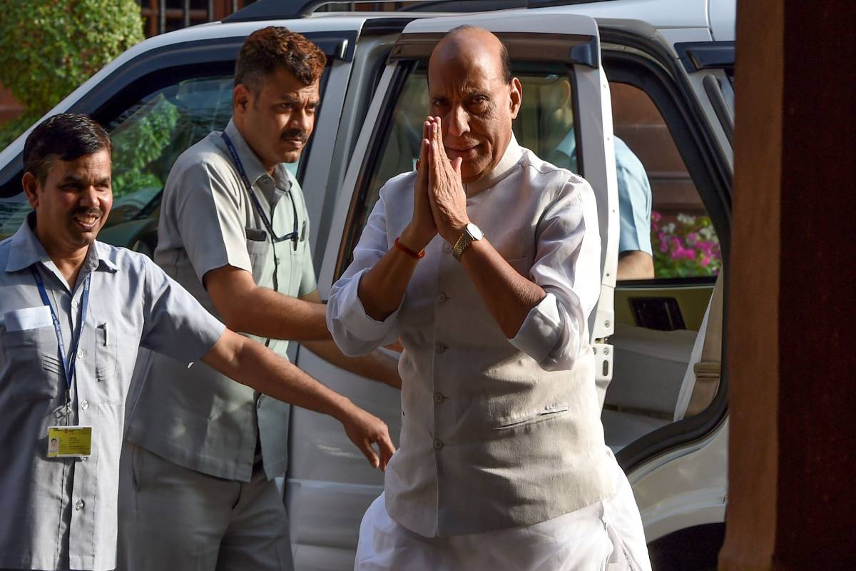 கொழும்பு வருகின்றார் இந்தியப் பாதுகாப்பு அமைச்சர் | Indian Defense Minister Arrives In Colombo கொழும்பு வருகின்றார் இந்தியப் பாதுகாப்பு அமைச்சர் | Indian Defense Minister Arrives In Colombo