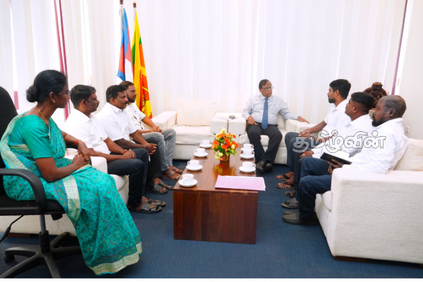 வடக்கு ஆளுநரை சந்தித்த பிரதேச சபை தவிசாளர்கள் | Northern Governor Meets With Tavishankar