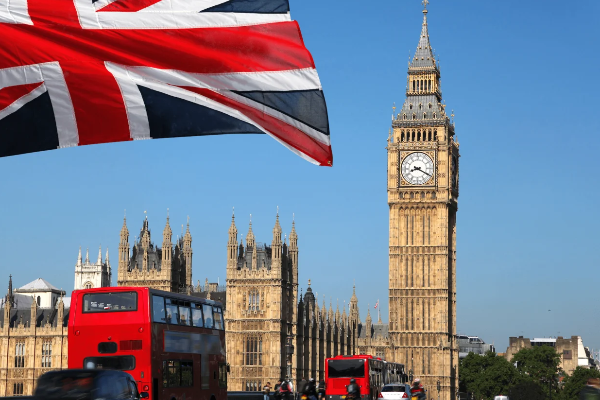 பாரிஸ் முதல் லண்டன் வரை….உலகின் டாப் 10 சொகுசு நகரங்கள்: பட்டியல் வெளியீடு | Worlds Top 10 Luxury Cities Paris Took 1St Place