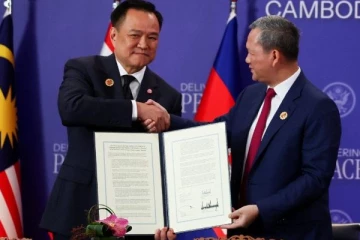 இன்று முதல் போர் நிறுத்தம்; தாய்லாந்து - கம்போடியா ஒப்பந்தம் கைச்சாத்து