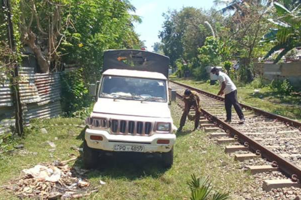 வவுனியாவில் இடம்பெற்ற கோர விபத்து: ஒருவருக்கு நேர்ந்த விபரீதம் | Vavuniya Accident Police Arrest Hospital Person
