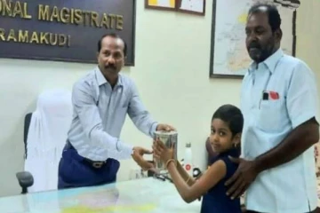 சைக்கிள் வாங்க சேமித்து வைத்திருந்த பணத்தை இலங்கைக்கு வழங்கிய சிறுமி!