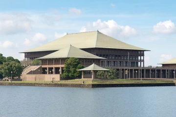 ஆளும் கட்சி எம்.பி இராஜினாமா!