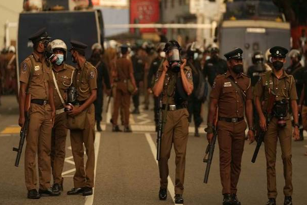 இலங்கையில் ஊரடங்கு தொடர்பில் வெளியான விசேட வர்த்தமானி! | Sri Lanka Curfew Special Gazette Notification