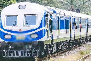 நாடளாவிய ரதீயில் தொடருந்து சேவைகள் இடைநிறுத்தம்: மக்கள் பாதிப்பு (Video)