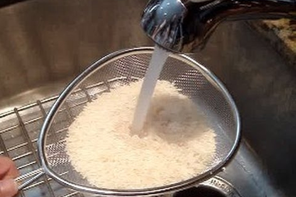 அரிசியை ஊற வைத்து சமைத்து பாருங்க... ஏகப்பட்ட நன்மையினை பெறுவீங்க | Why Soaking Rice Before Cooking You Know Reason