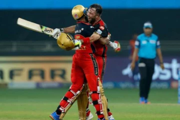 கடைசி பந்தில் ஸ்ரீகர் பாரத் அடித்த ஒரு சிக்ஸ்! 7 விக்கெட் வித்தியாத்தில் பெங்களூர் த்ரில் வெற்றி!