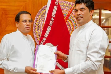 ශ්රී ලංකා නිදහස් පක්ෂයේ සියලු තනතුරුවලින් ශාන්ත බණ්ඩාරව ඉවත් කෙරේ - දයාසිරිගෙන් විශේෂ ලිපියක්..!