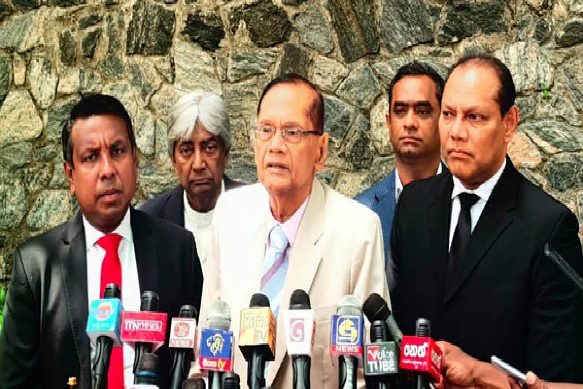 நீதிபதிகளின் ஓய்வு பெறும் வயது நீடிப்பு :அரசாங்கத்தை கடுமையாக சாடுகிறார் பீரிஸ் | Peiris Strongly Criticizes Government நீதிபதிகளின் ஓய்வு பெறும் வயது நீடிப்பு :அரசாங்கத்தை கடுமையாக சாடுகிறார் பீரிஸ் | Peiris Strongly Criticizes Government