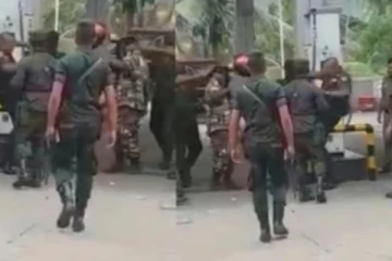 අමානුෂික ලෙස තරුණයෙකුට පා පහරක් එල්ල කළ හමුදා නිලධාරියා ගැන විශේෂ පරීක්ෂණයක් - වීඩියෝ සහිතයි..(VIDEO)