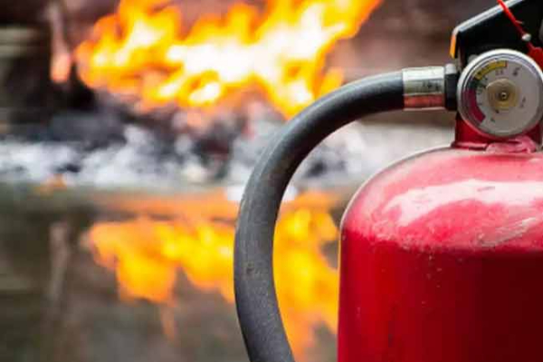 சபுகஸ்கந்த பகுதியில் திடீர் தீ விபத்து | Fire Accident In Sabugaskanda Area