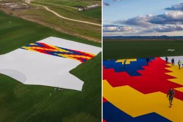 மறுசுழற்சி செய்யப்பட்ட பிளாஸ்டிக் பாட்டில்களில் உலகின் மிகப்பெரிய டி ஷர்ட்!