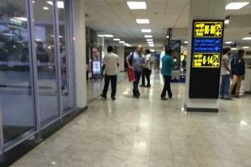 கனடாவுக்கு தப்பிச் செல்ல முயன்ற யாழ் இளைஞன் கைது