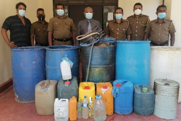 යෝධකණ්ඩිය වැව්තාවුල්ලෙන් ස්කාගාර දෙකක් වටලයි...