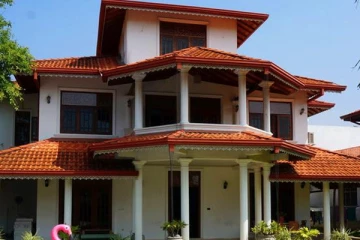 මැති ඇමැතිවරුන්ගෙන් රුපියල් කෝටියකට ආසන්න පොල්ලක්.