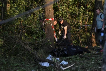 ரஷ்ய ஏவுகணை தாக்குதலில் 2 பேர் பலி! ஜெலென்ஸ்கி கடும் கண்டனம்