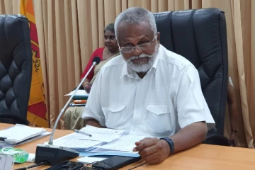 இந்திய கடற்றொழிலாளர்களை கைது செய்ய தயக்கம் காட்டும் இலங்கை கடற்படையினர்: டக்ளஸ் தேவானந்தா