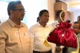 රටම කතා කළ ඩෙිසි ආච්චිගෙ මැණික් මල්ල සොයා හදුන්නෙත්ති මැණික් හා ස්වර්ණාභරණ අධිකාරියට යයි. - (VIDEO)