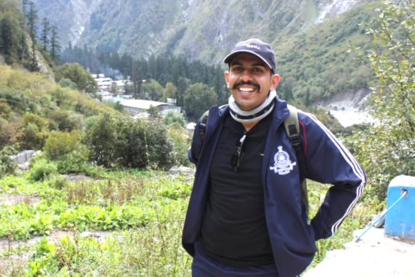 டீ விற்பவரின் மகன் - UPSC தேர்வில் முதல் முயற்சியிலே தேர்ச்சி பெற்று ஐஏஎஸ் | Deshal Dan Charan Son Of Tea Vendor Become Ias