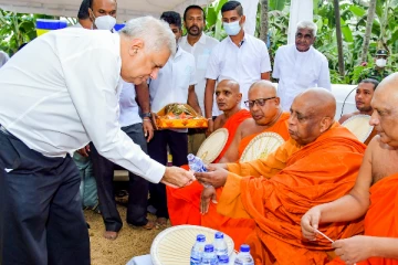 நாட்டை கட்டியெழுப்ப  ஜனாதிபதிக்கு கால அவகாசம் வேண்டும்!