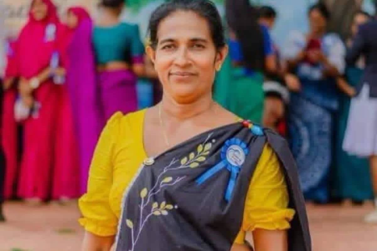 யாழ் - கண்டி வீதியில் கோர விபத்து - ஆசிரியை ஸ்தலத்தில் பலி | Teacher Dies In An Accident In Jaffna Road யாழ் - கண்டி வீதியில் கோர விபத்து - ஆசிரியை ஸ்தலத்தில் பலி | Teacher Dies In An Accident In Jaffna Road