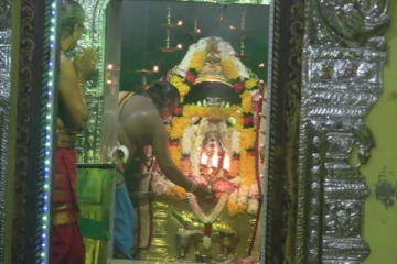 சித்திரைப் புத்தாண்டை முன்னிட்டு அமிர்தகழி ஸ்ரீமாமாங்கேஸ்வரர் ஆலயத்திலும் சிறப்பு வழிபாடுகள்