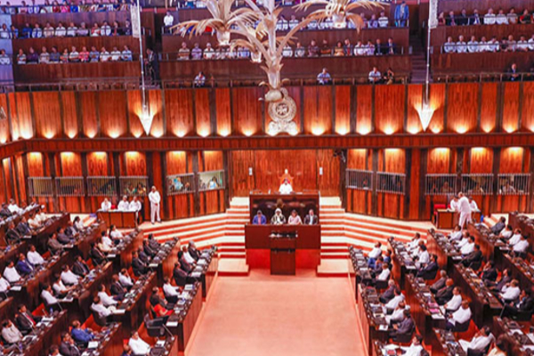 பத்திரிகை செய்தி தொடர்பில் நாடாளுமன்றில் பரபரப்பு: அமைச்சர் நலின் விளக்கம் | Nalinda Jayatissa Aruna Paper News பத்திரிகை செய்தி தொடர்பில் நாடாளுமன்றில் பரபரப்பு: அமைச்சர் நலின் விளக்கம் | Nalinda Jayatissa Aruna Paper News