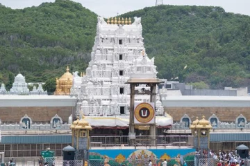 திருப்பதி ஏழுமலையான் கோவில் கூட்ட நெரிசலில் சிக்கி ஒருவர் உயிரிழப்பு..!