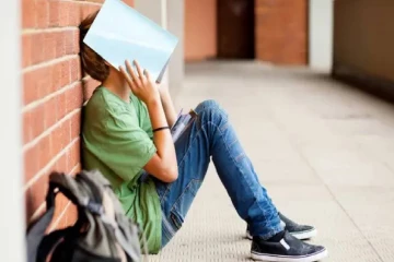 யாழில் அதிர்ச்சி சம்பவம் ; 14 வயது சிறுவனின் ஆடைகளை களைந்து தாக்குதல்