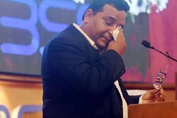 பங்குசந்தையில் திடீர் சரிவைக் கண்ட PayTM! கண்ணீர் விட்டு அழுத பேடிஎம் நிறுவனர்: வெளியான வீடியோ