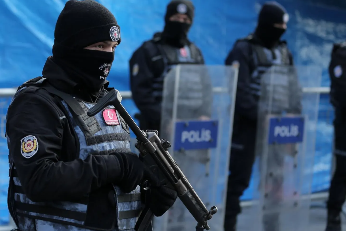 நேட்டோ மாநாடு ; துருக்கியில் நூற்றுக்கணக்காணோர் கைது! | Nato Summit Hundreds Arrested In Turkey