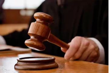 வழக்கு விசாரணையின்போது சுட்டுக்கொல்லப்பட்ட நீதிபதி