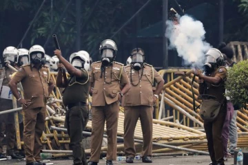 மே 09 வன்முறையைத் தடுக்கத் தவறிய குற்றச்சாட்டில் விளக்கம் கோரும் நீதிமன்றம்