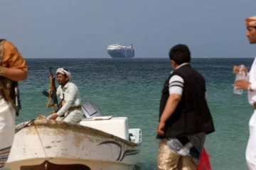 இஸ்ரேல் சென்ற கப்பல் மீது ஹவுதி அமைப்பினர் தாக்குதல்