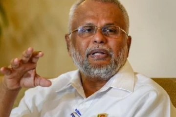 திட்டங்களை விரைவுபடுத்த அமைச்சர் டக்ளஸ் ஆலோசனை