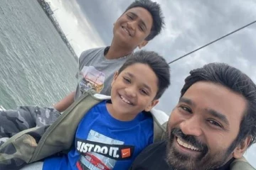 கிறிஸ்துமஸ் கொண்டாட்ட போட்டோ வெளியிட்ட ஐஸ்வர்யா- தனுஷ் மகன்களா நன்றாக வளர்ந்துவிட்டார்களே?