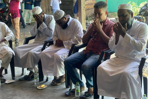 அரசியலுக்கு அப்பாற்பட்டு தீர்வு ; அறுகம்பை சபாத் இல்லம் மூடல் | Solution Beyond Politics Closure Arugambay House