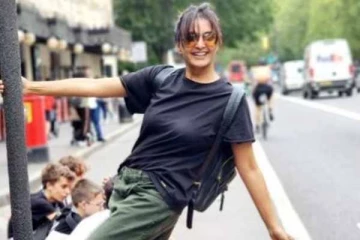 45 வயதிலும் இளம் நாயகிகளுக்கு டப் கொடுக்கும் மஞ்சு வாரியர் போட்டோஸ்