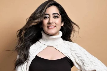 நாயகிகளை மிஞ்சும் அளவிற்கு பாடகி ஜொனிதா காந்தி கொடுத்த போஸ்- செம வைரல்