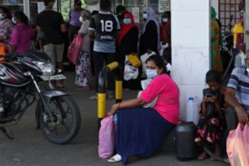 සති දෙකක් රට වැසීමට යන බවක් සම්බන්ධයෙන් ප්‍රබලයෙක් කළ හෙළිදරව්ව.. (VIDEO)