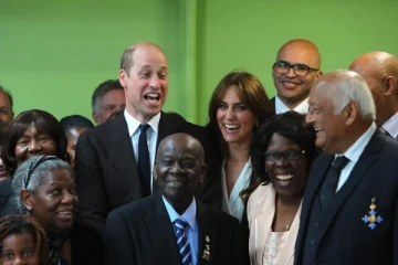 இளவரசர் வில்லியமைக் கட்டியணைத்த பெண்கள்... சத்தமிட்ட வருங்கால மன்னர்: ஒரு சுவாரஸ்ய நிகழ்வு