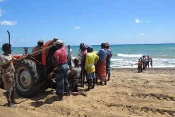சட்டவிரோத செயற்பாடுகளால் பாதிப்புக்குள்ளான கடற்தொழிலாளர்கள்(Photo)