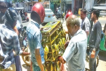 கிழக்கில் அமோகமாக விற்பனையாகும் வெள்ளரிப்பழம்