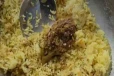 பிரியாணிக்குள் கிடந்த தலை : வாங்கியவருக்கு ஏற்பட்ட அதிர்ச்சி